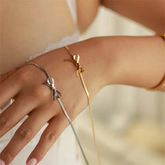 Marqelle Bow Pendant