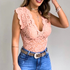 Scallace V-Lace Tee
