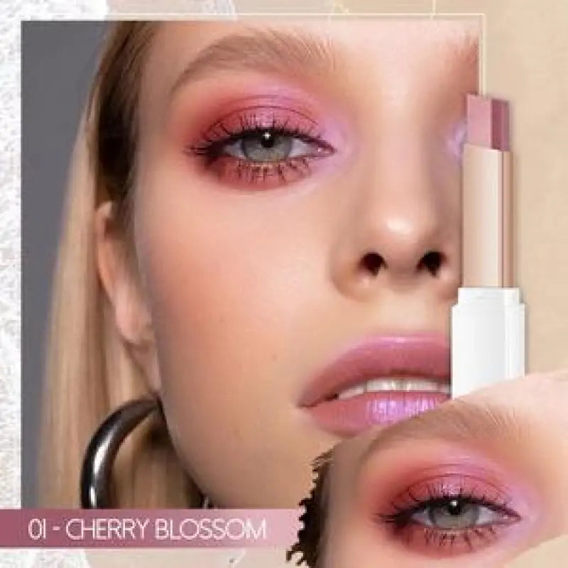 GlowBlend Dual Eyeshadow Stick: Effortless Gradient Beauty
