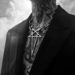 Rebel Star Chain Necklace