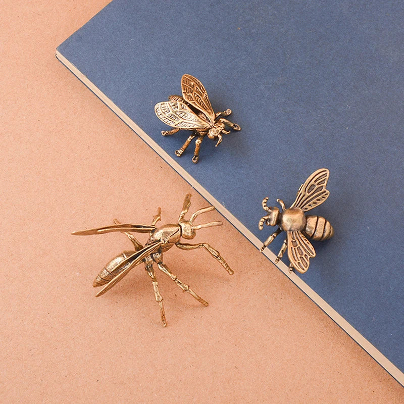 Solid Brass Simulation Insect Honeybee/Dragonfly Figurines Miniatures Tea Pet Funny Beetle Craft Desktop Ornament Home Decoratio
