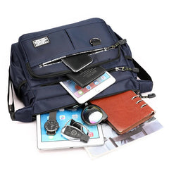 Bag with large casual capacity
