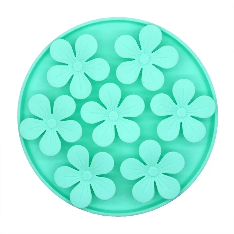 Pet Feeding Mat with Suction Cup Slow Food Bowl Silicone Lick Pad Dog Treat Dispensing Feeder for Dogs And Cats