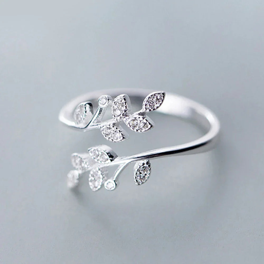 Isalune Ring