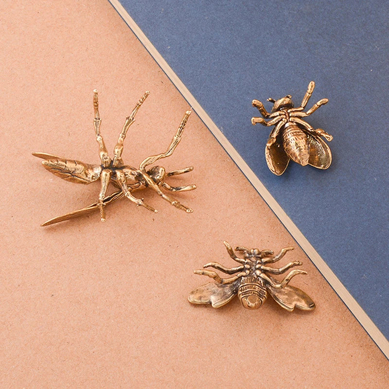 Solid Brass Simulation Insect Honeybee/Dragonfly Figurines Miniatures Tea Pet Funny Beetle Craft Desktop Ornament Home Decoratio
