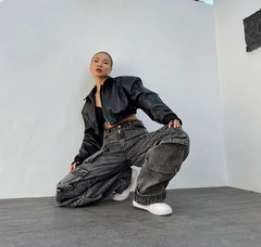 Elevate Your Casual Look with Women's Wide-Leg Jeans