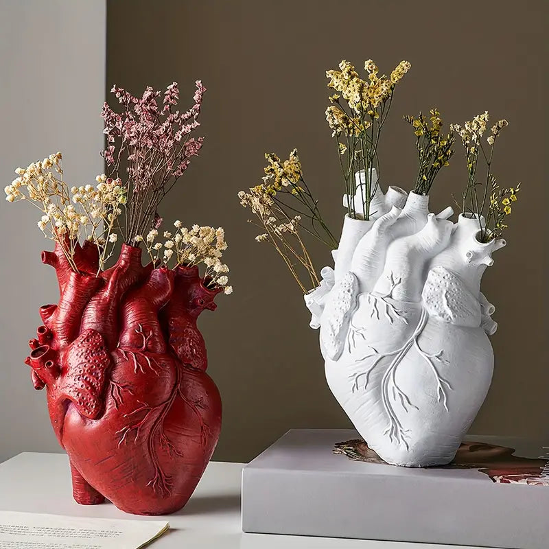 Heart-Shaped Vase dylinoshop