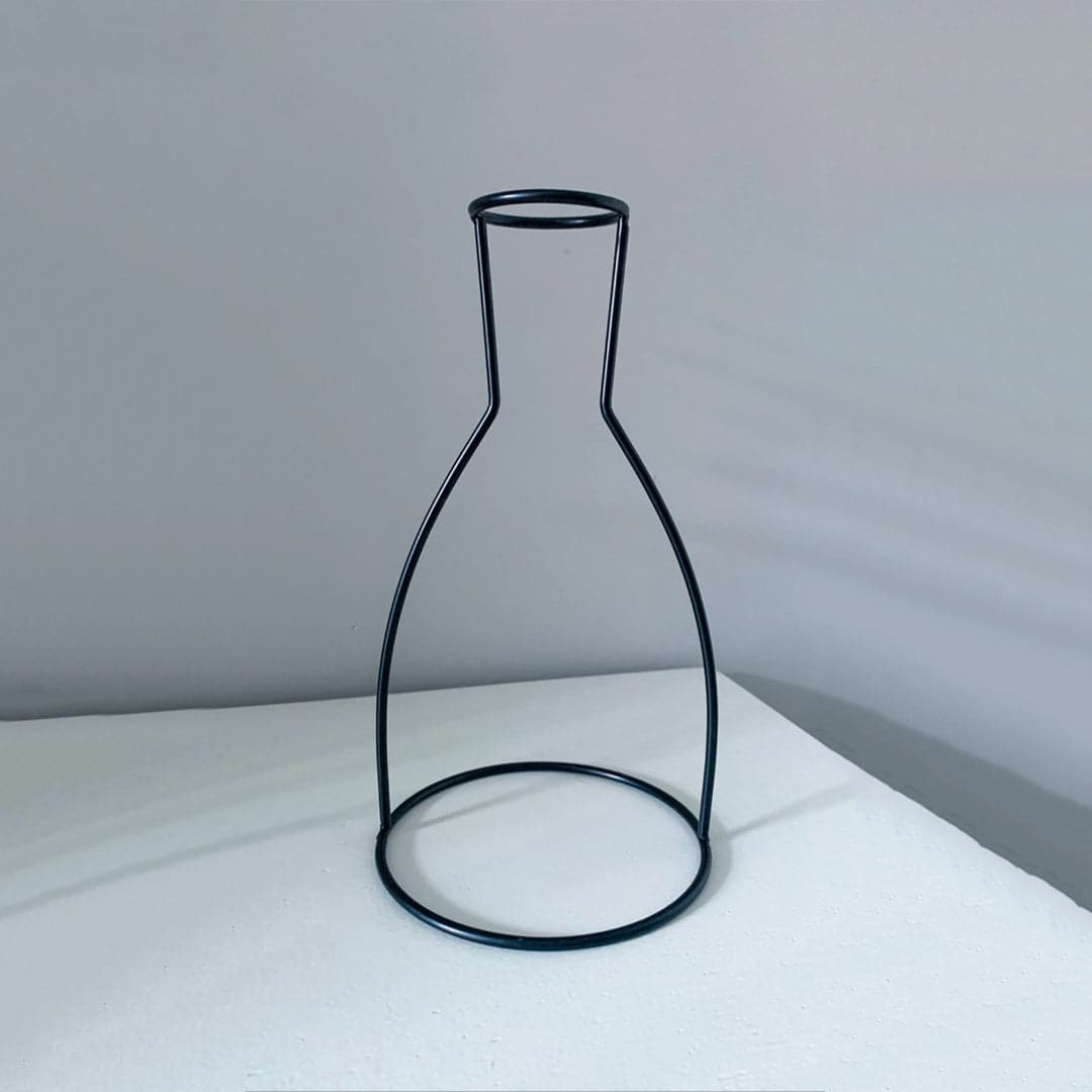 Metal Black Silhouette Outline Style Vase Feajoy