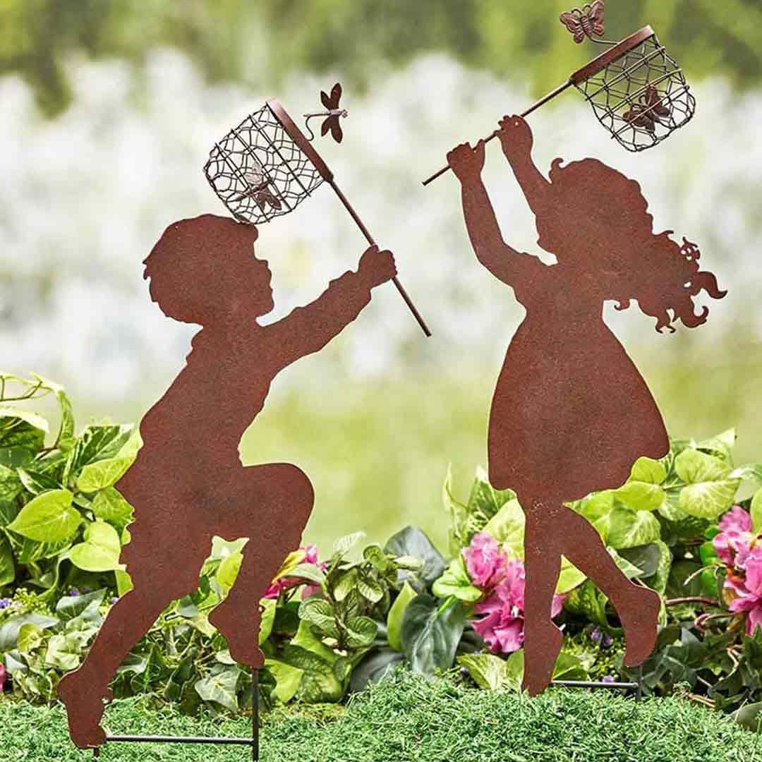 Children Chasing Yard Stake dylinoshop