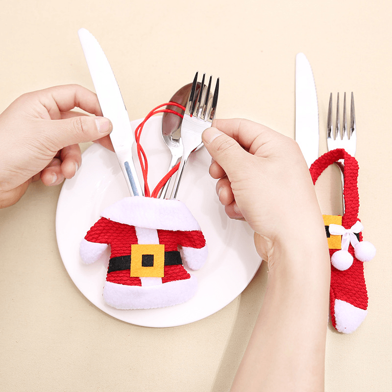 1Set Creative Christmas Small Clothes Pants Tableware Sets Kitchen Restaurant Hotel Layout Knife Fork Spoon Set Xmas Decorations dylinoshop