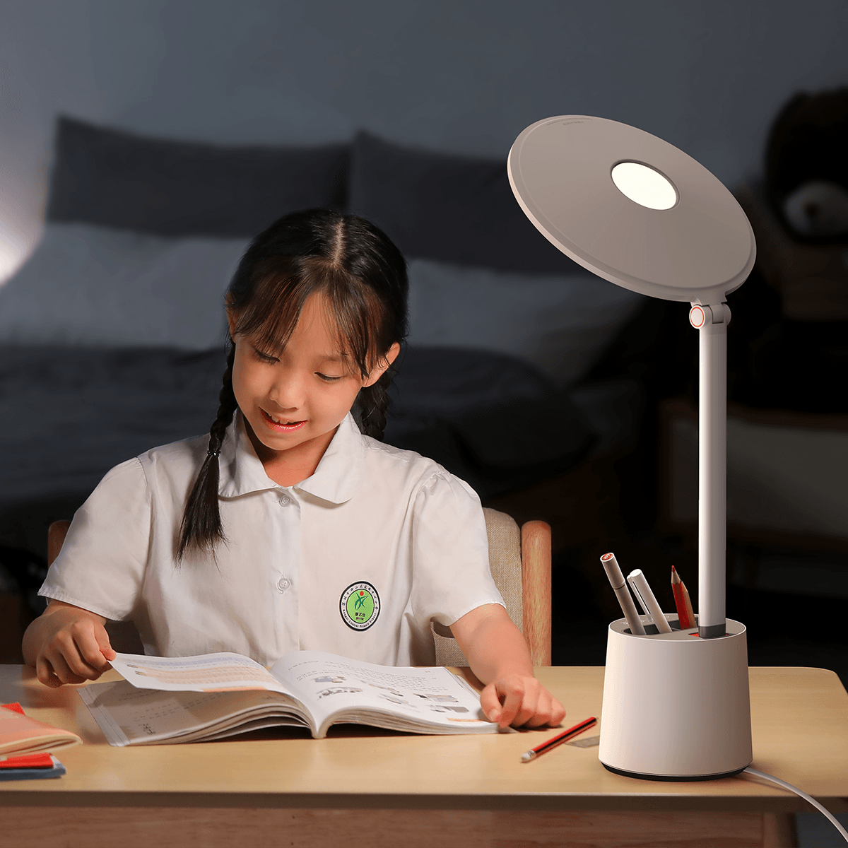 Baseus Reading Light Full Spectrum Dual Light Source AAA Smart Touch Reading and Writing Desk Lamp MRSLM