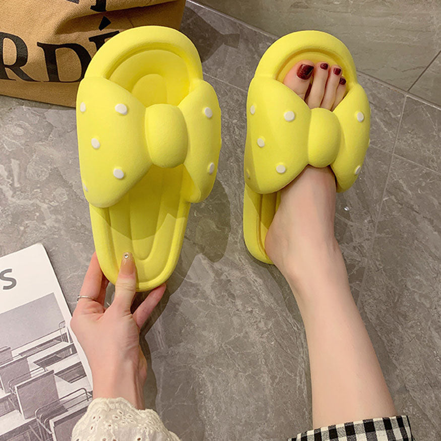 Polka Dot Bow Shaped Slides dylioshop