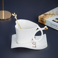 Heart-Shaped Ceramic Mug Set Feajoy