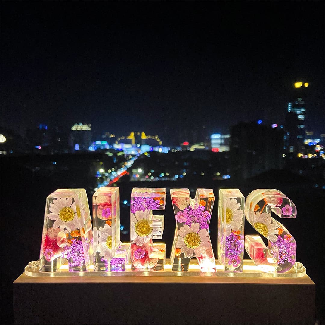 Dried Flowers Resin Letter Lamp - HANDMADE (2-10 Letter) Feajoy