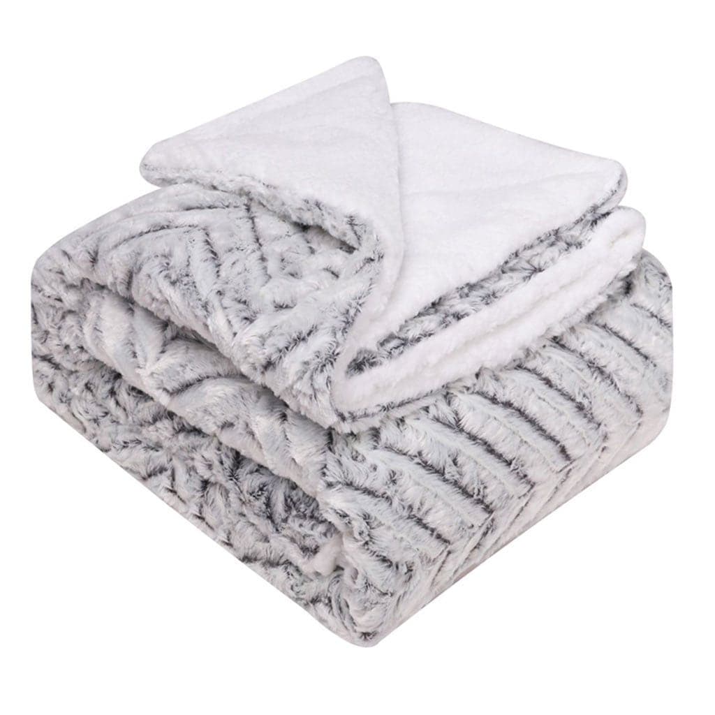 Thickened Double LayerFleece Blanket Feajoy