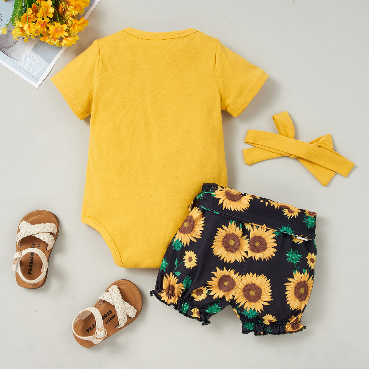 Bodysuit and Sunflower Print Pants Set for Babies dylinoshop