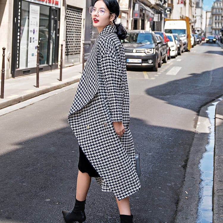 Fine black white Plaid Winter coat oversize pockets long coat Fine Notched trench coat TCT181016