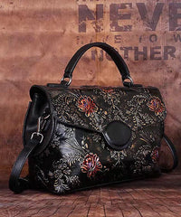 Fine retro gold Embossing Paintings Calf Leather Messenger Bag ZPBAG-BGS220209-220630