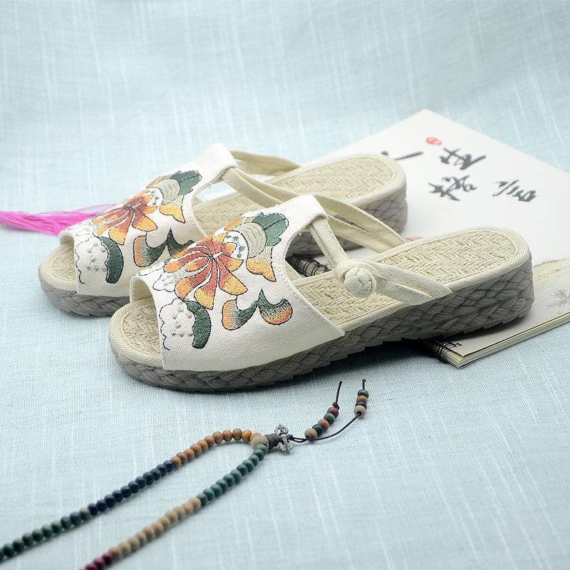 White Embroideried Cotton Flip Flops LT210723