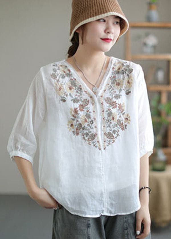 Women White V Neck Embroideried Linen Blouse Tops Half Sleeve GK-HTP220509