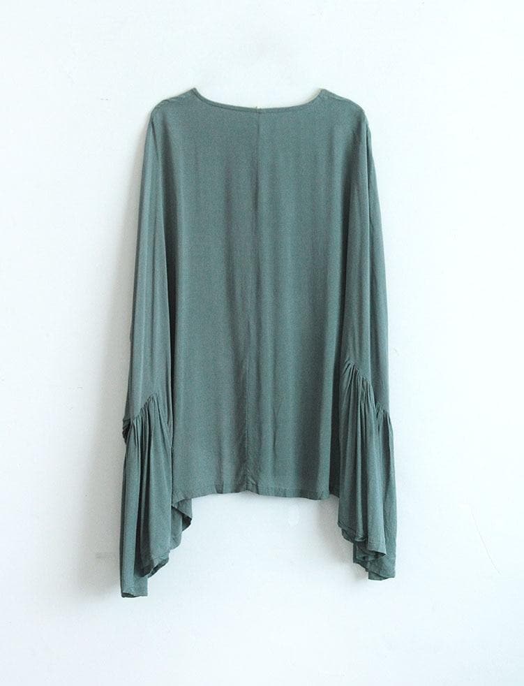 Batwing Sleeves Oversized Top | Lotus dylinoshop