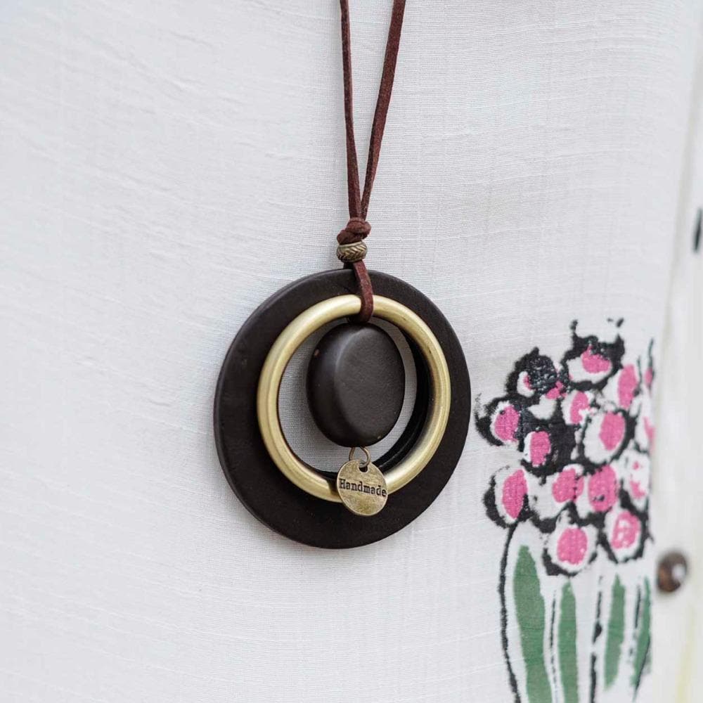 Handmade Wood Circle Pendant Necklace dylinoshop