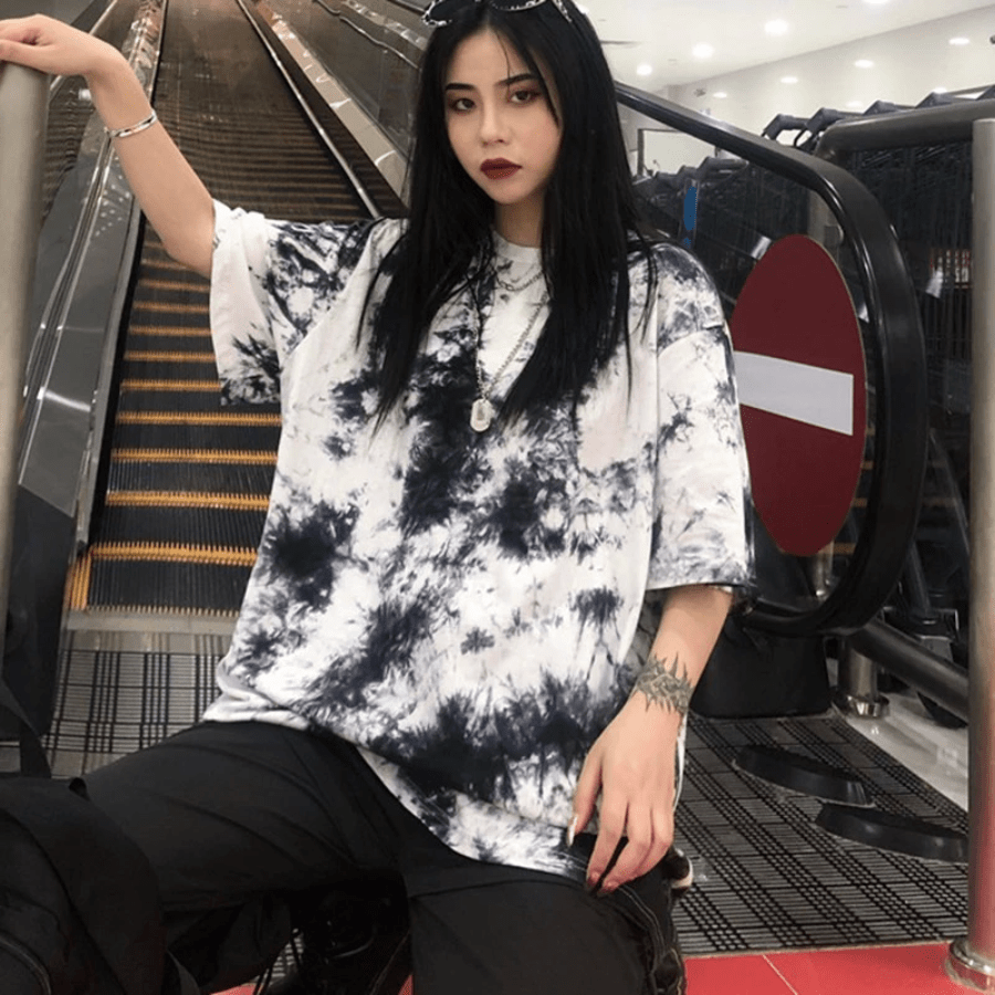 Black & White Oversized Tie Dye T-Shirt | Millennials dylinoshop