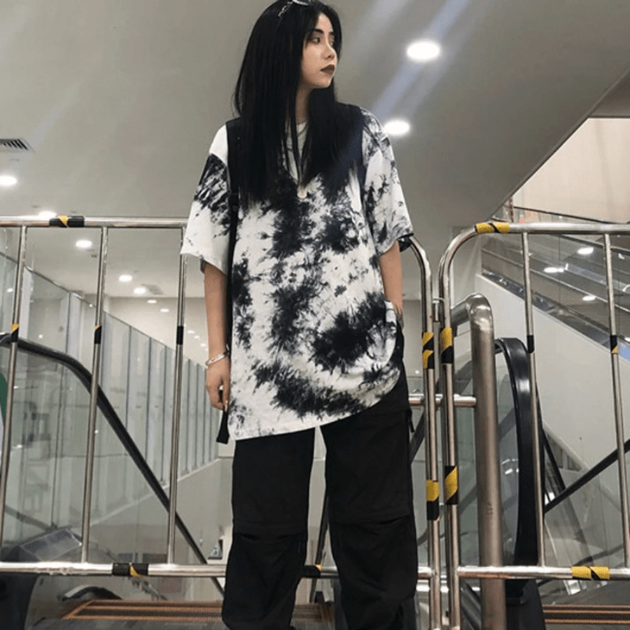 Black & White Oversized Tie Dye T-Shirt | Millennials dylinoshop