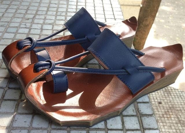 Curved Retro Leather Sandals dylinoshop