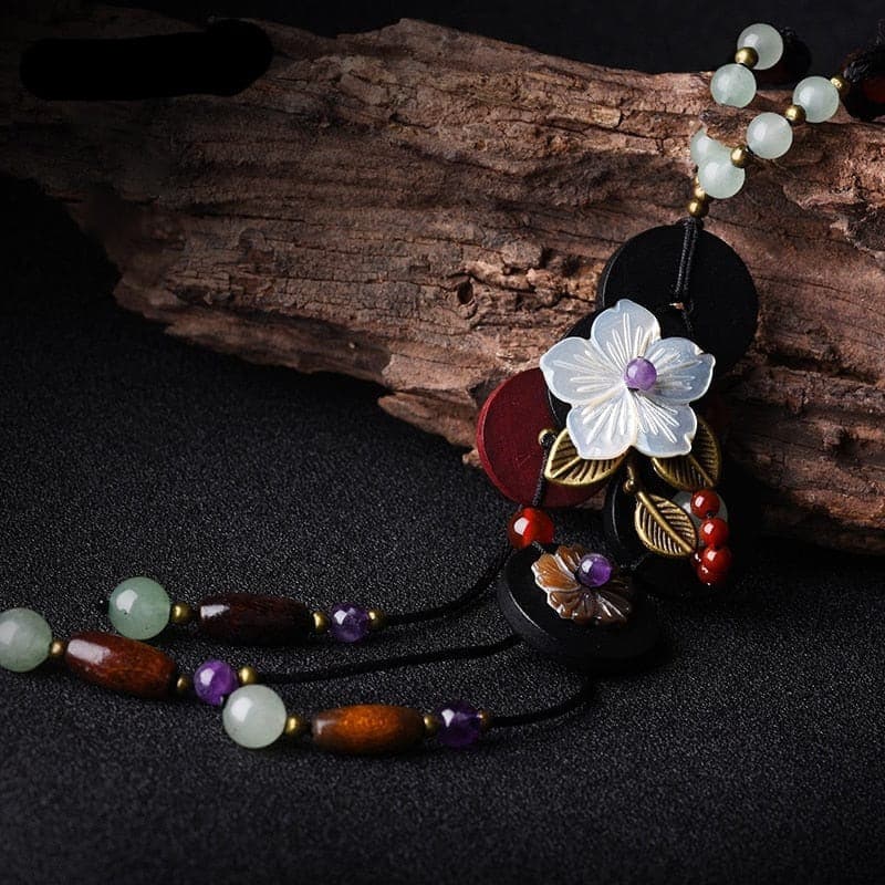 Floral Wood & Crystals Pendant Necklace dylinoshop