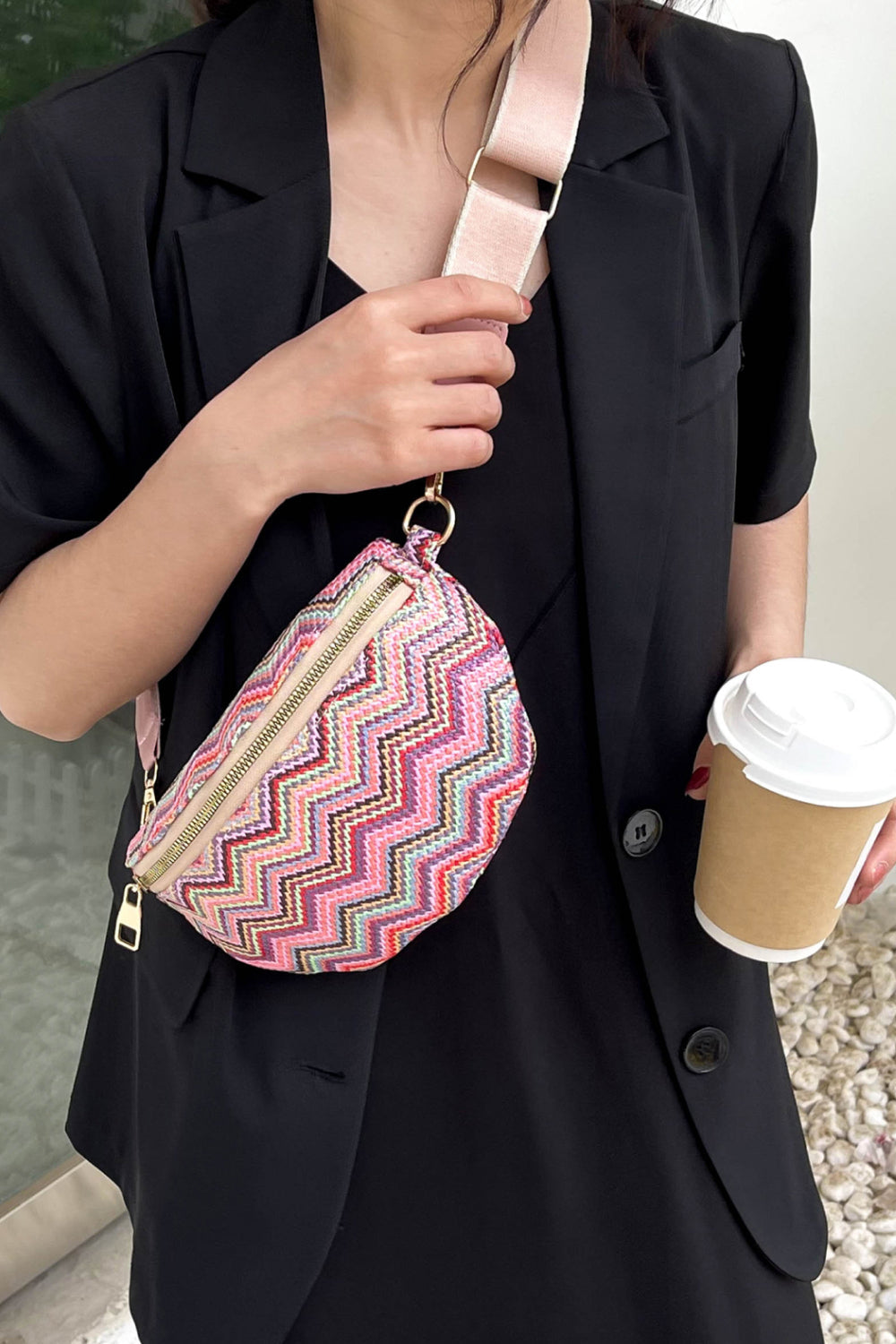 Chevron Straw Sling Bag dylinoshop