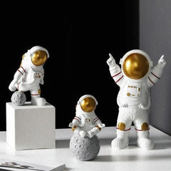 Astronaut Figurines dylinoshop