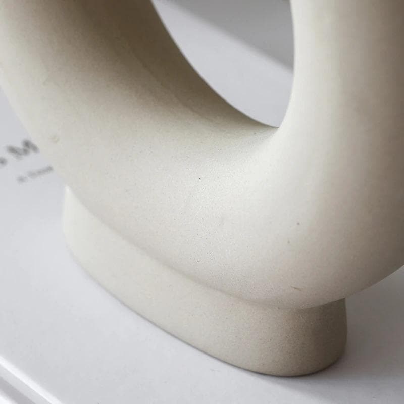 Minimalistic Ceramic Vase Feajoy