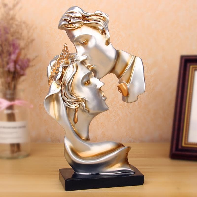 Forehead Kissing Statue Feajoy