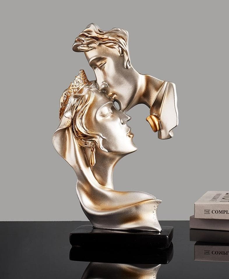 Forehead Kissing Statue Feajoy