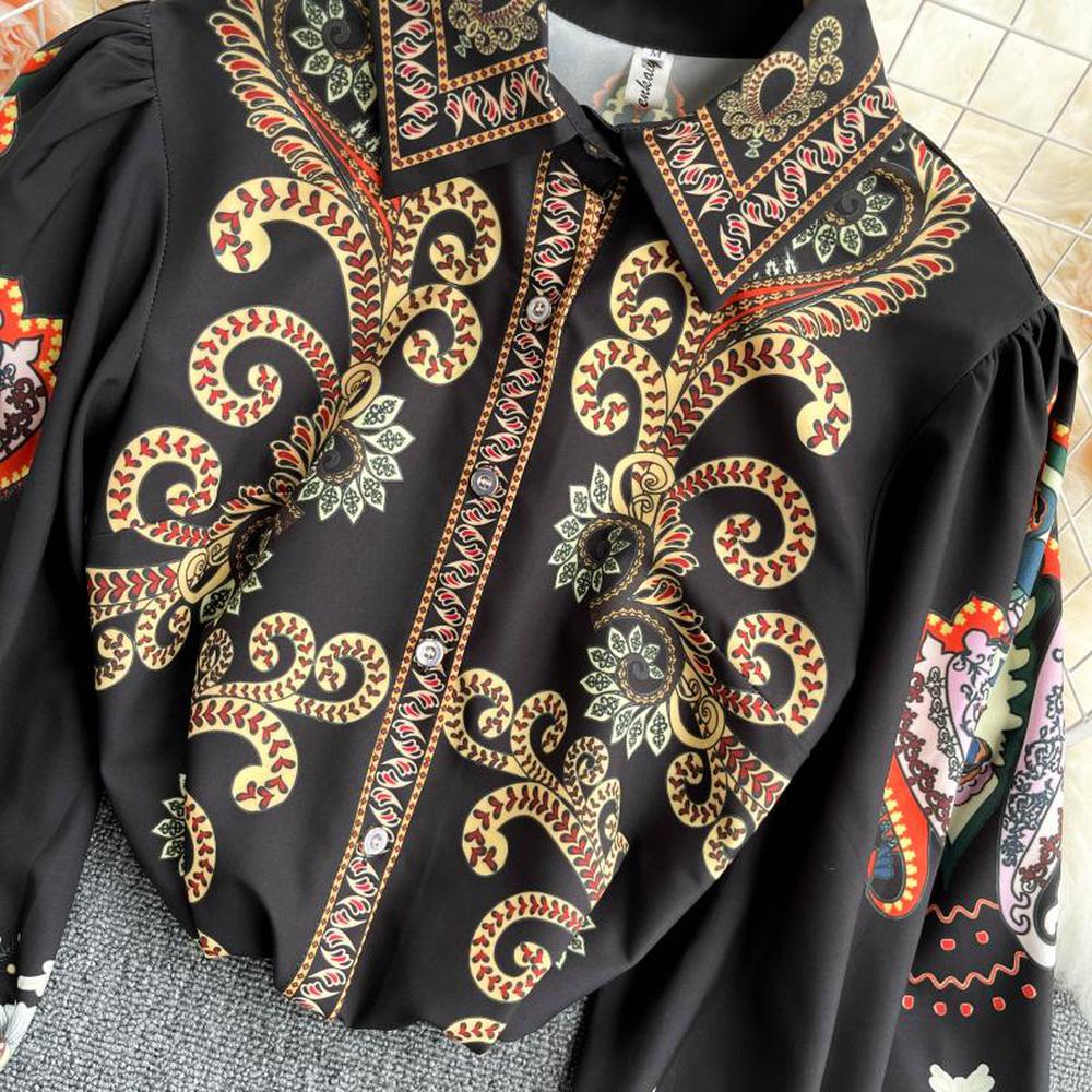 Women Retro Field Totem Printing Lantern Sleeve Lapel Blouse dylinoshop