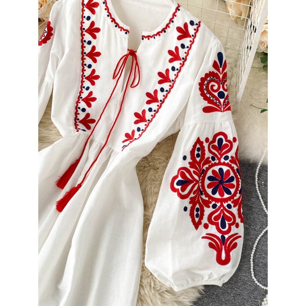 Women Bohemian Embroidered Flower O-Neck Lantern Sleeve Pleated Dress dylinoshop